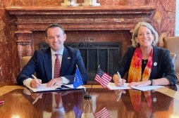 Ministar Faton Peci u SAD potpisao je Memorandum razumevanja sa državnim univerzitetom u Ajovi