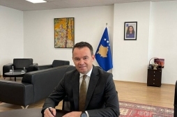 Ministri i BPZhR-së, Faton Peci nënshkruan UA për kafshët shoqëruese